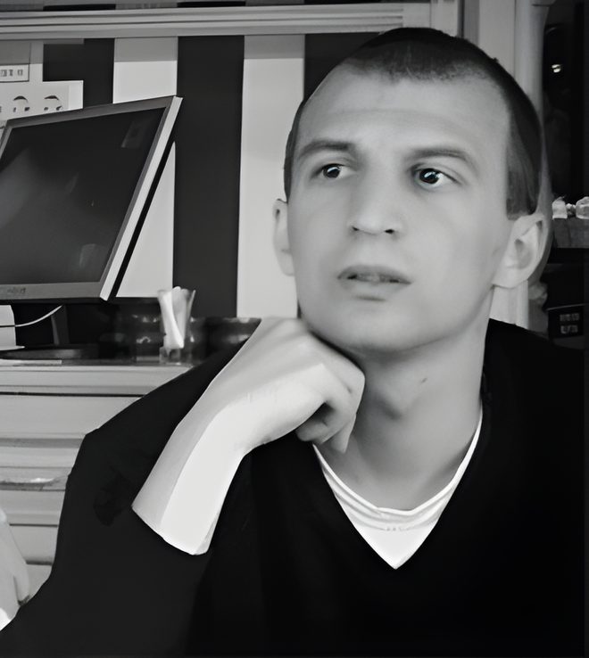 Николай Леонов